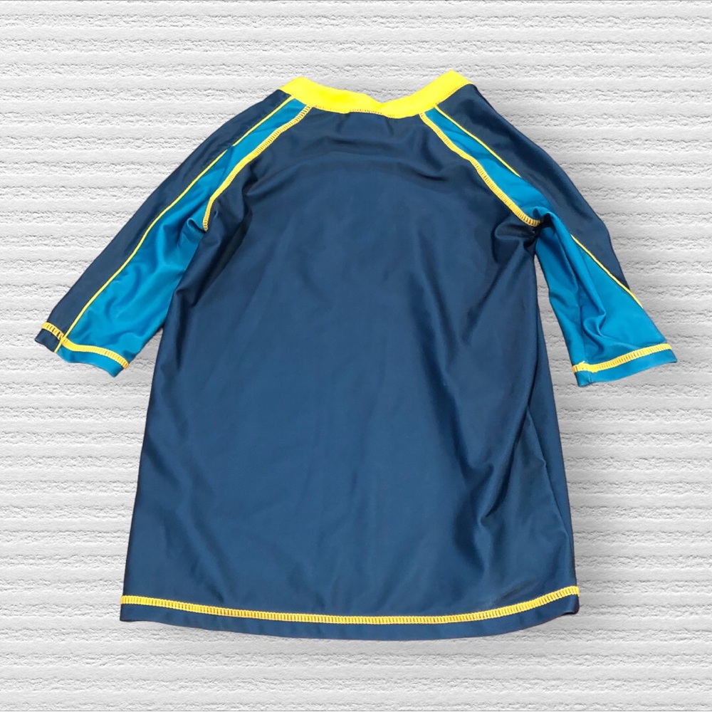 Disney Yoda Rash Guard - Picture 5 of 5